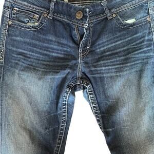 BKE Buckle women’s size 32L X 33 1/2 boot cut, Payton style denim jeans